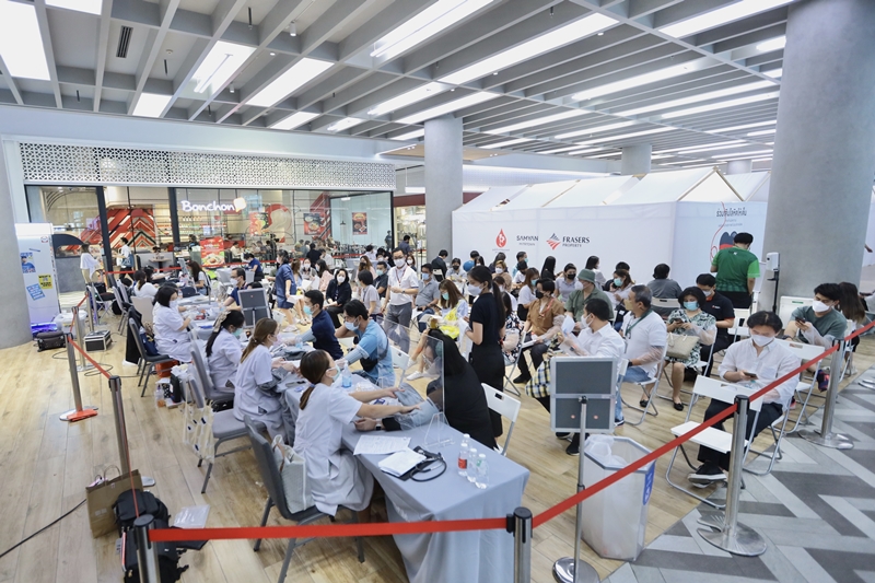 Frasers Property Thailand teams up with Samyan community for its tenth blood donation drive with the Thai Red Cross Society